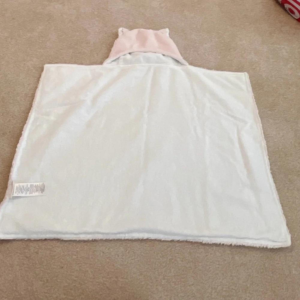 Pottery Barn Kids Faux Fur Kitty Baby Hooded Towel in pink